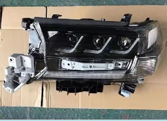 Volledige versie Gewijzigd Vervang koplamp Toyota Land Cruiser 200 2016 koplampen 81106-60p50